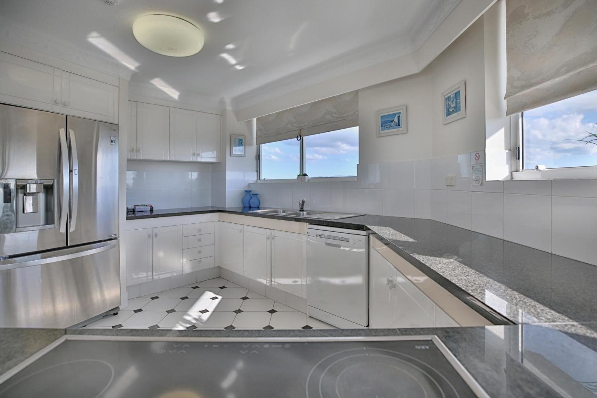 19Th Avenue On The Beach Gold Coast Exterior foto