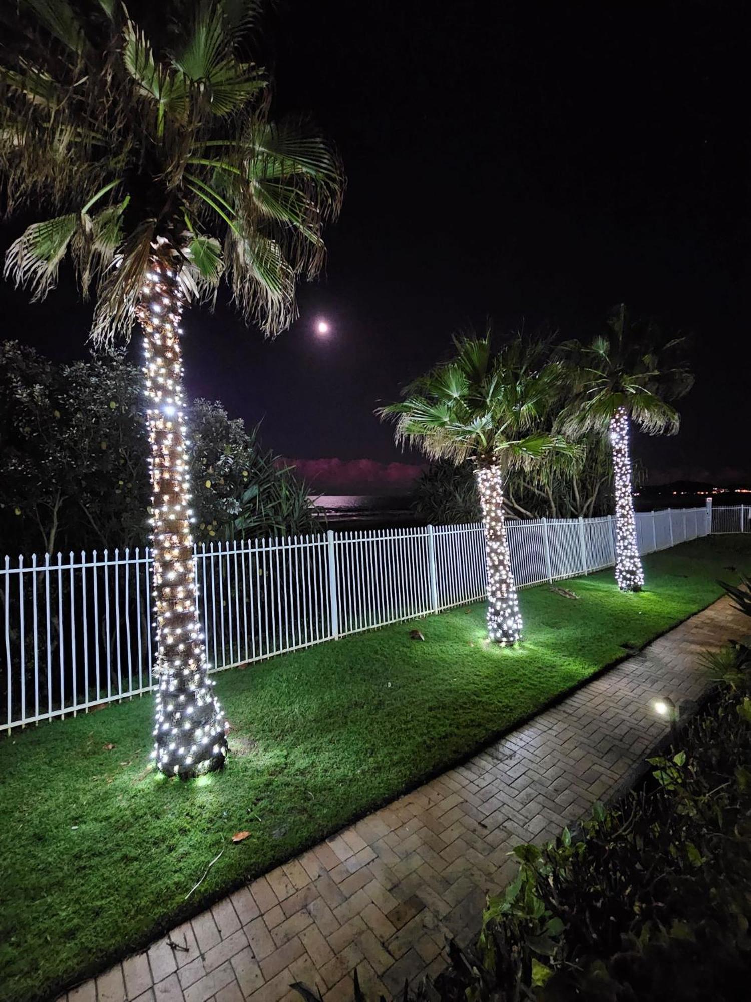 19Th Avenue On The Beach Gold Coast Exterior foto