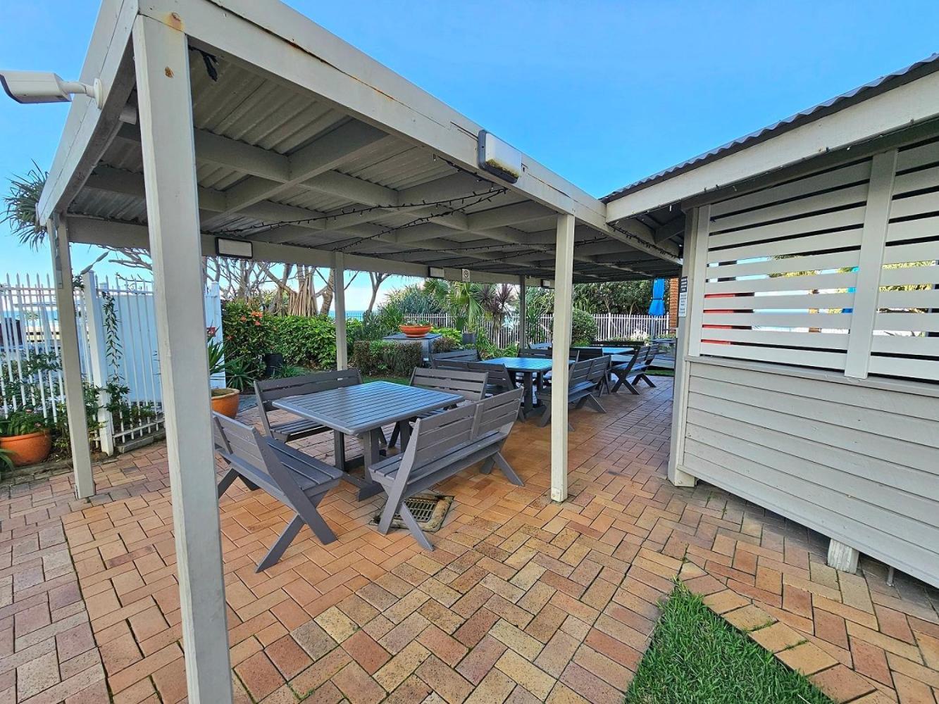 19Th Avenue On The Beach Gold Coast Exterior foto