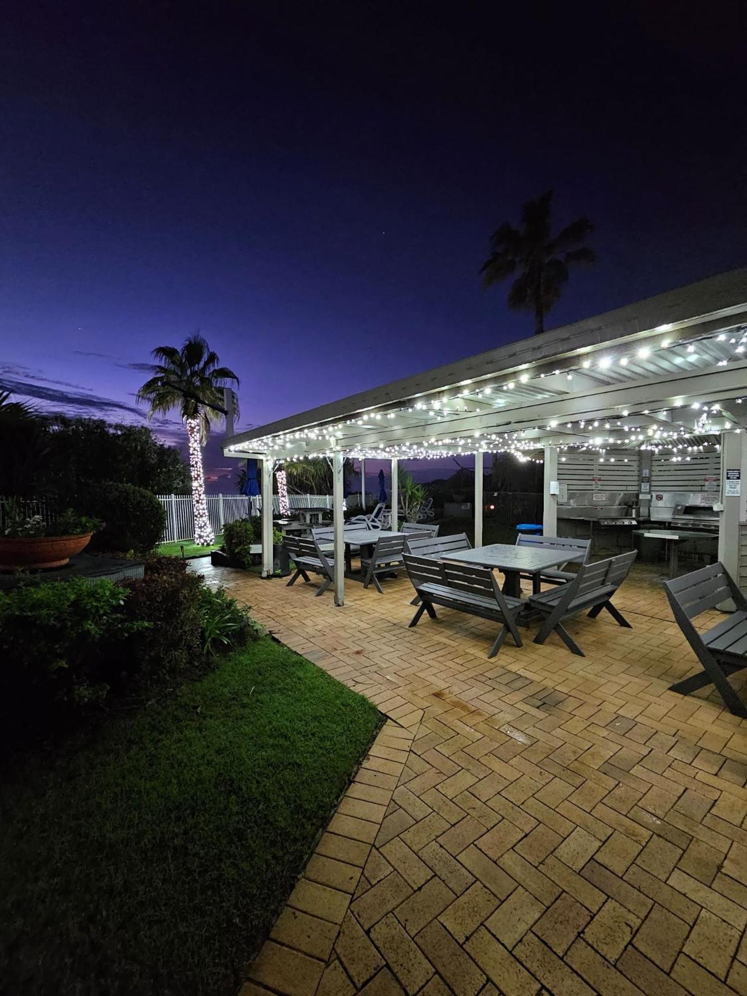 19Th Avenue On The Beach Gold Coast Exterior foto