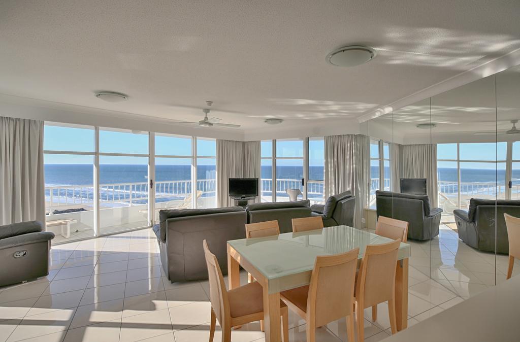 19Th Avenue On The Beach Gold Coast Exterior foto