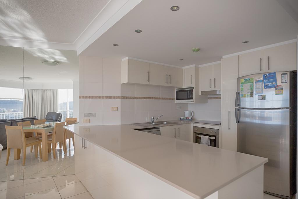 19Th Avenue On The Beach Gold Coast Exterior foto